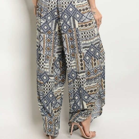 NAVY IVORY JUMPSUIT NEW - Picture 3 of 3